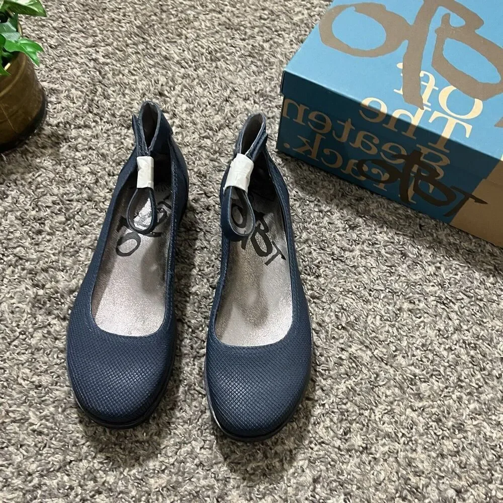 OTBT Scamper Leather Low Wedge Shoes Ankle Strap Size 6.5 M Blue Leather New